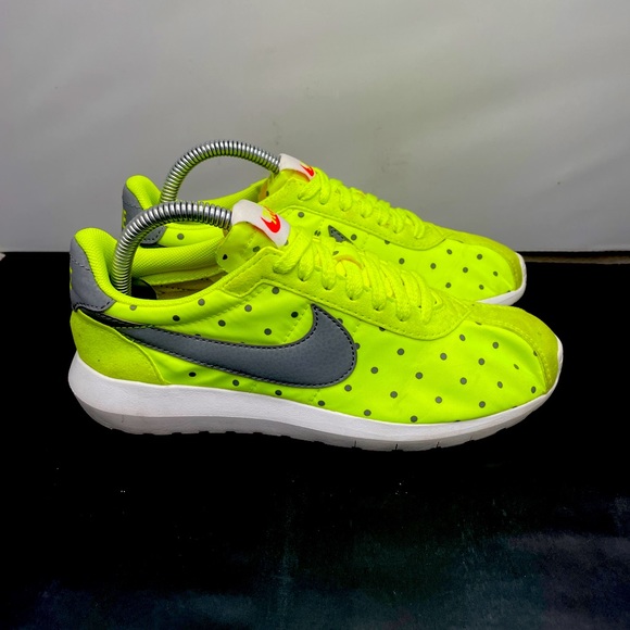 Nike Running Rare Yellow Dots Lifestyle Shoes Womens Size 7 Light Use Fast Ship - Picture 9 of 12
